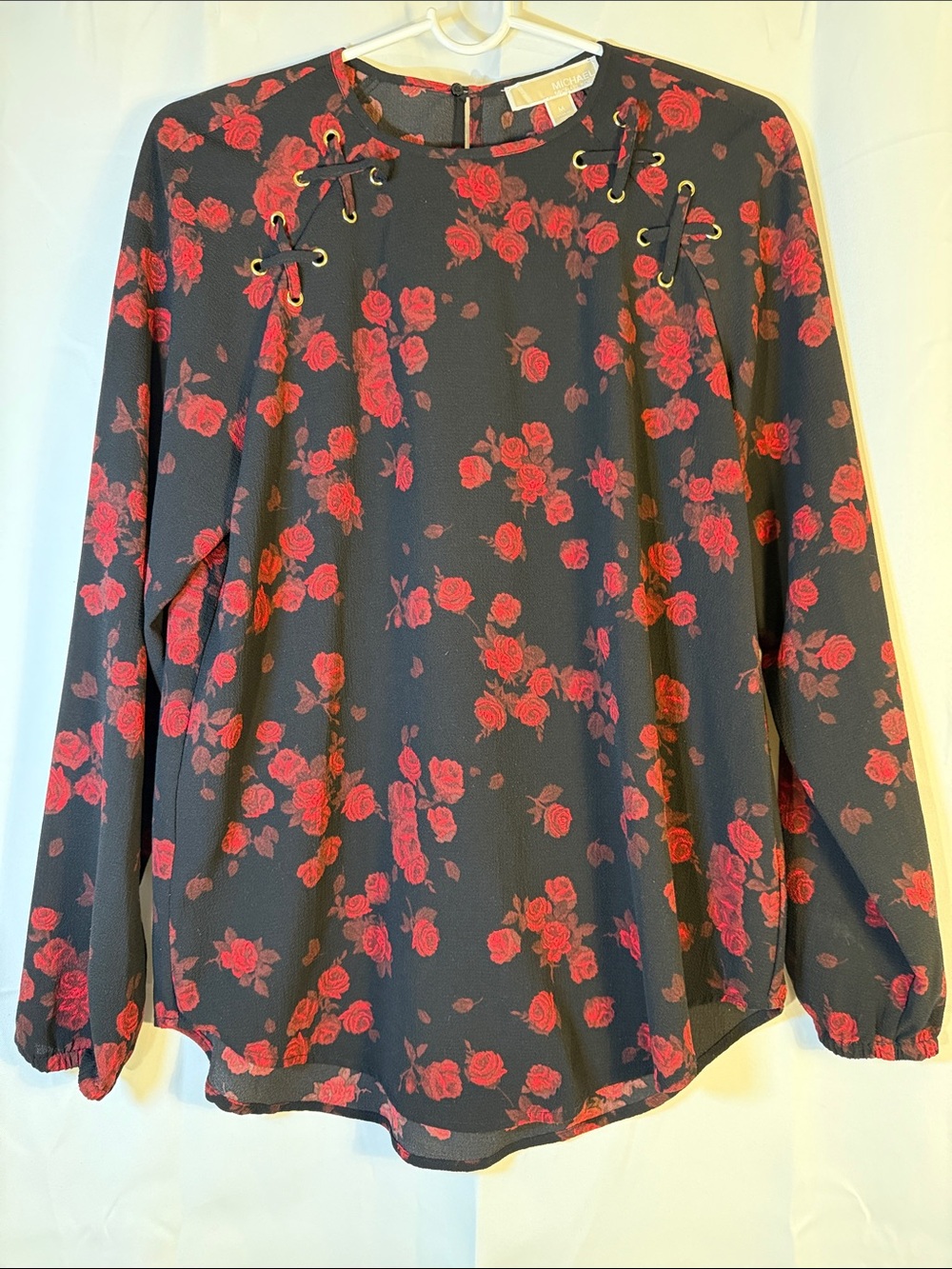 Chelsea & Violet Black Floral Lace-Up Long Sleeve Blouse - Red Roses size: M